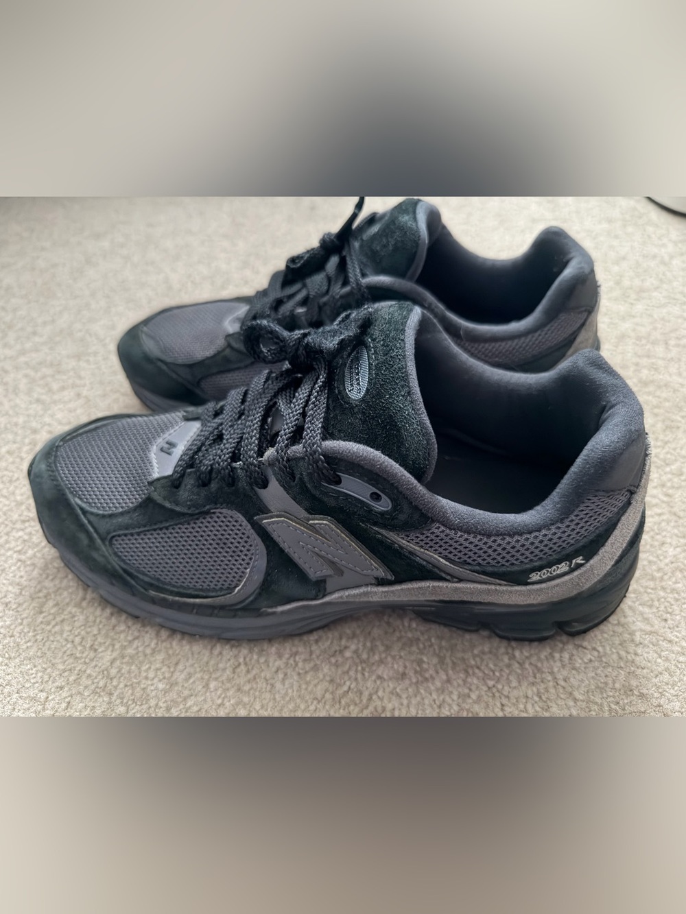 New Balance 2002r